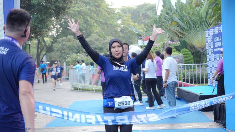 Race photo from KEMLU RUN 2025