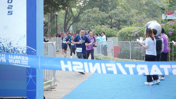 Race photo from KEMLU RUN 2025