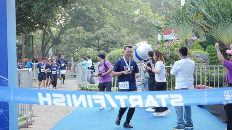Race photo from KEMLU RUN 2025