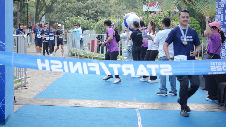 Race photo from KEMLU RUN 2025