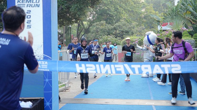 Race photo from KEMLU RUN 2025