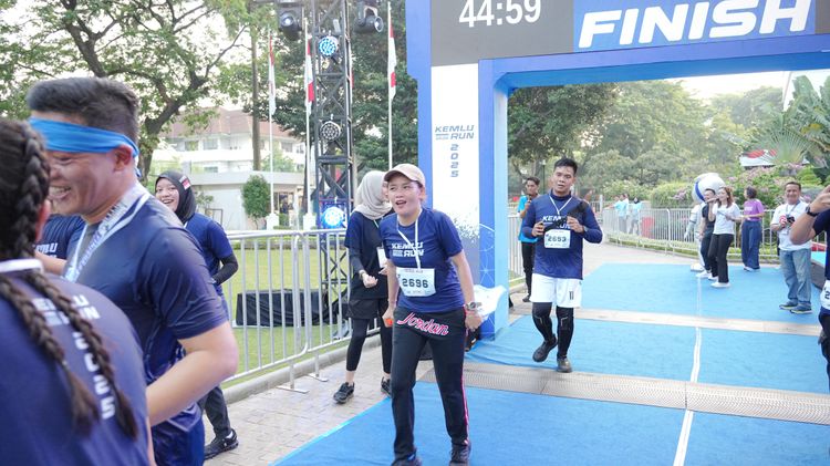 Race photo from KEMLU RUN 2025