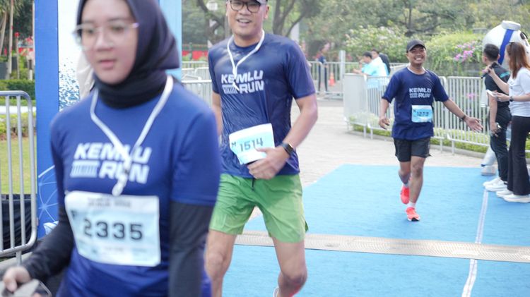 Race photo from KEMLU RUN 2025