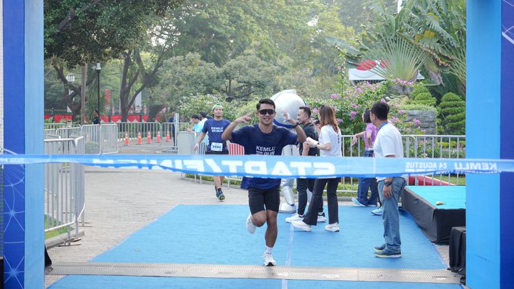 Race photo from KEMLU RUN 2025