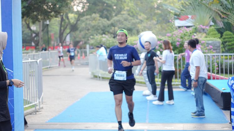 Race photo from KEMLU RUN 2025