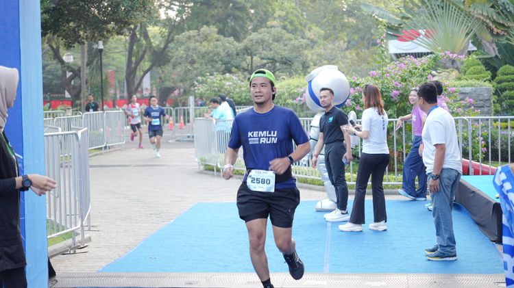 Race photo from KEMLU RUN 2025