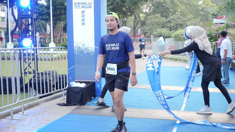 Race photo from KEMLU RUN 2025