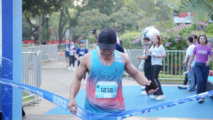 Race photo from KEMLU RUN 2025