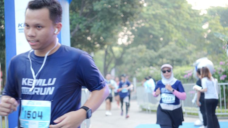 Race photo from KEMLU RUN 2025