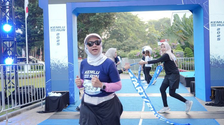 Race photo from KEMLU RUN 2025