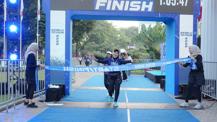 Race photo from KEMLU RUN 2025