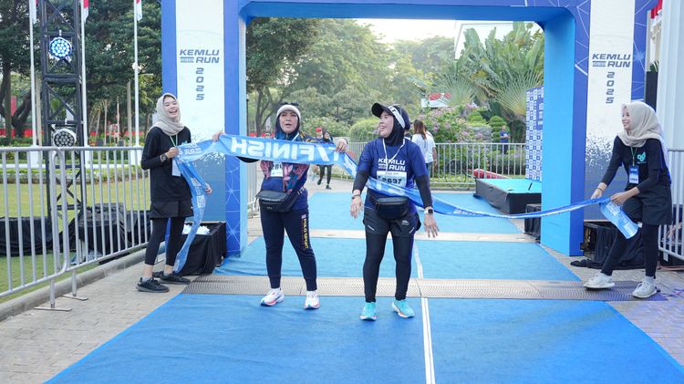 Race photo from KEMLU RUN 2025