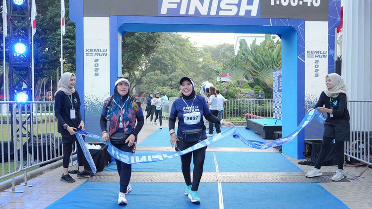 Race photo from KEMLU RUN 2025