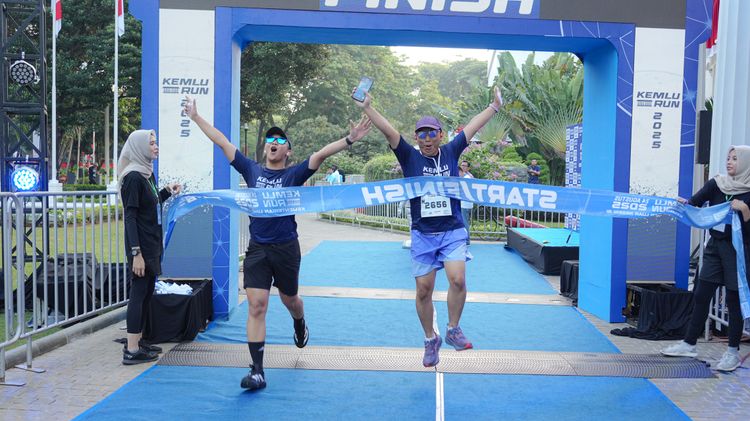 Race photo from KEMLU RUN 2025