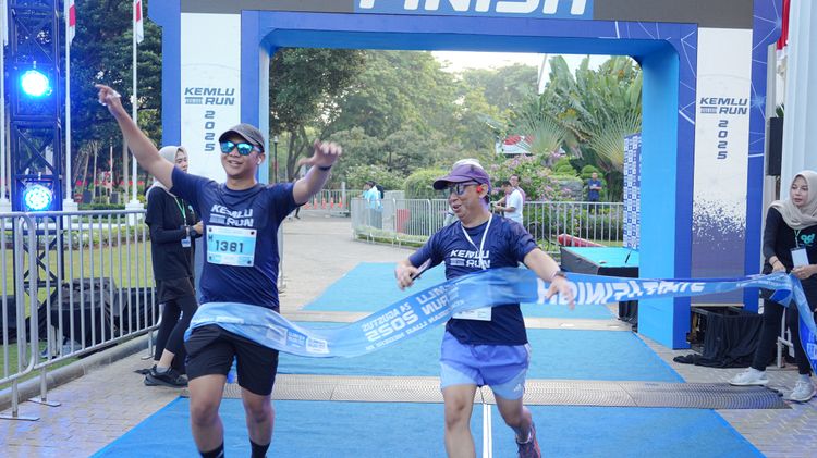 Race photo from KEMLU RUN 2025