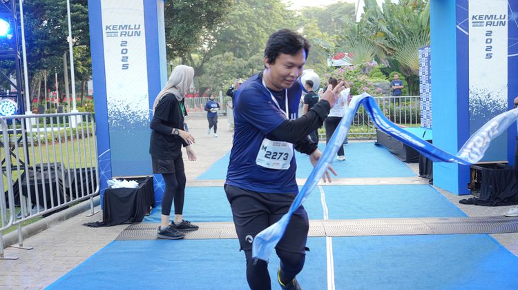 Race photo from KEMLU RUN 2025
