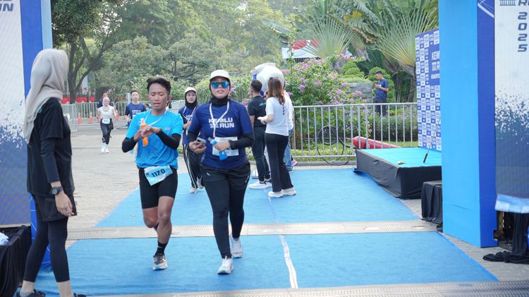 Race photo from KEMLU RUN 2025