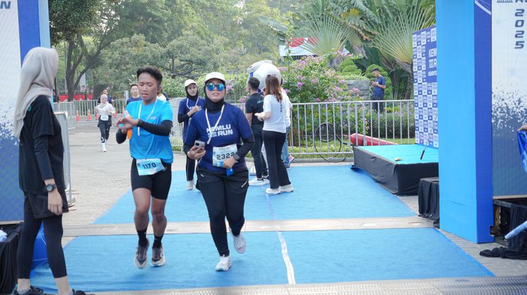 Race photo from KEMLU RUN 2025
