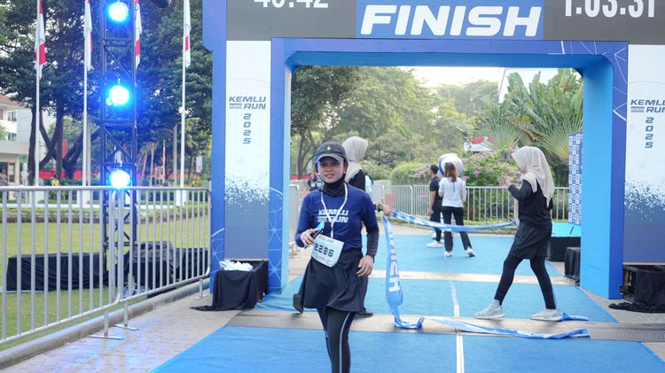 Race photo from KEMLU RUN 2025