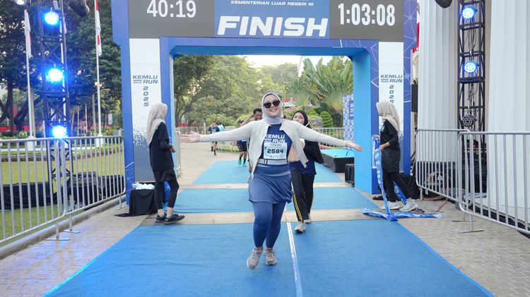 Race photo from KEMLU RUN 2025