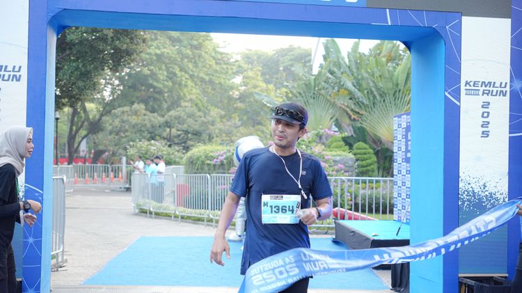 Race photo from KEMLU RUN 2025