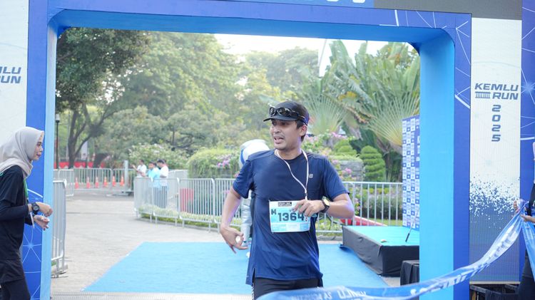 Race photo from KEMLU RUN 2025