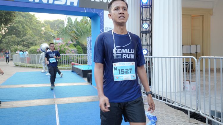 Race photo from KEMLU RUN 2025