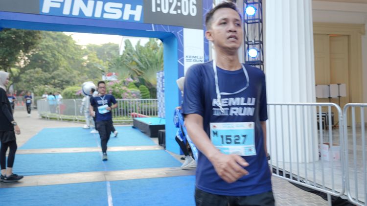 Race photo from KEMLU RUN 2025
