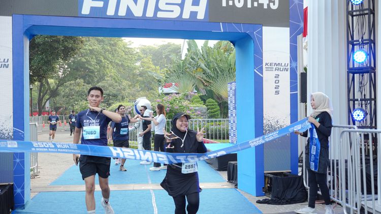 Race photo from KEMLU RUN 2025