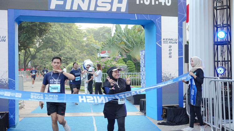 Race photo from KEMLU RUN 2025