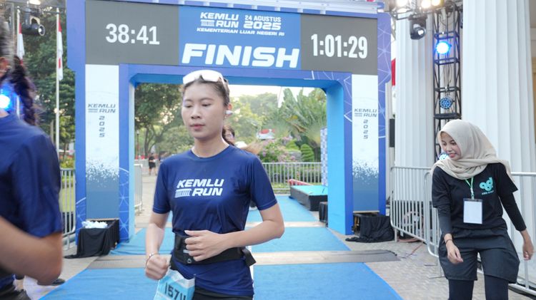 Race photo from KEMLU RUN 2025