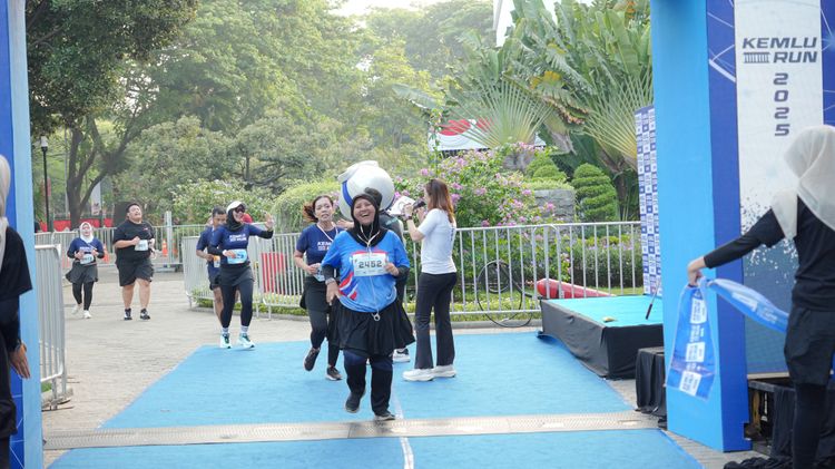 Race photo from KEMLU RUN 2025