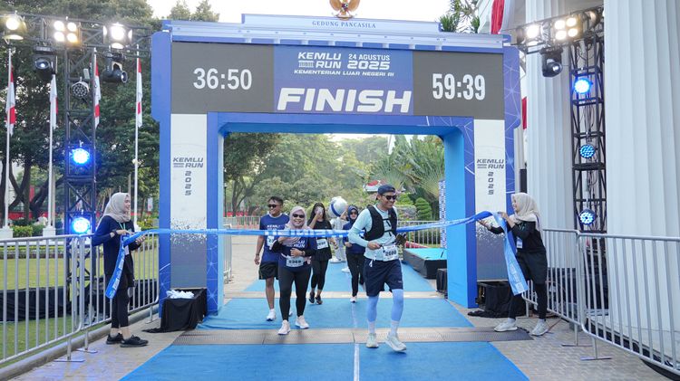 Race photo from KEMLU RUN 2025