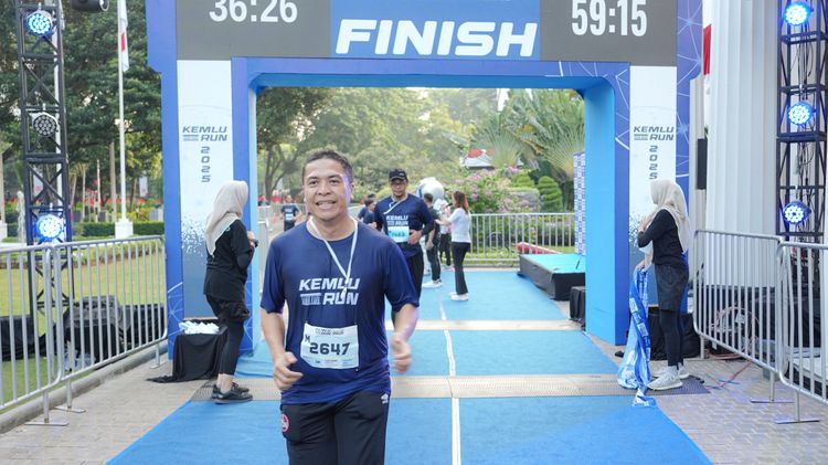 Race photo from KEMLU RUN 2025