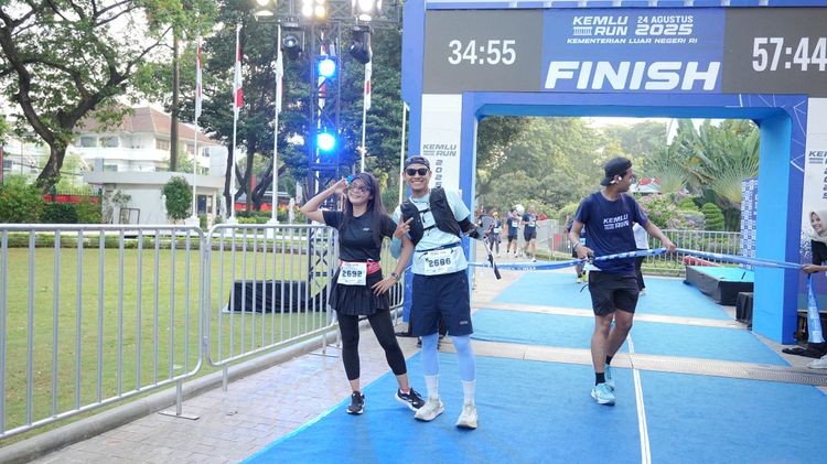 Race photo from KEMLU RUN 2025