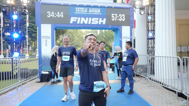 Race photo from KEMLU RUN 2025