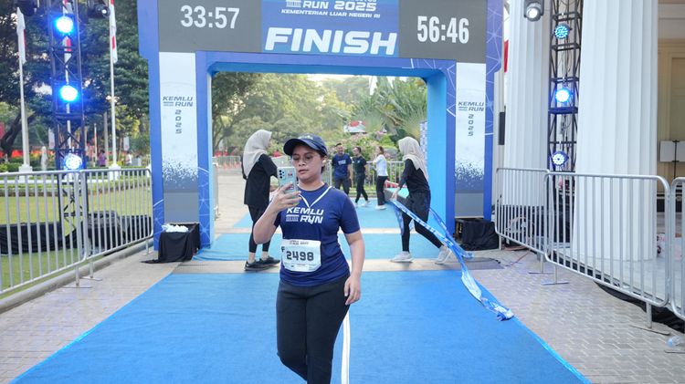 Race photo from KEMLU RUN 2025