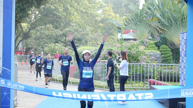 Race photo from KEMLU RUN 2025