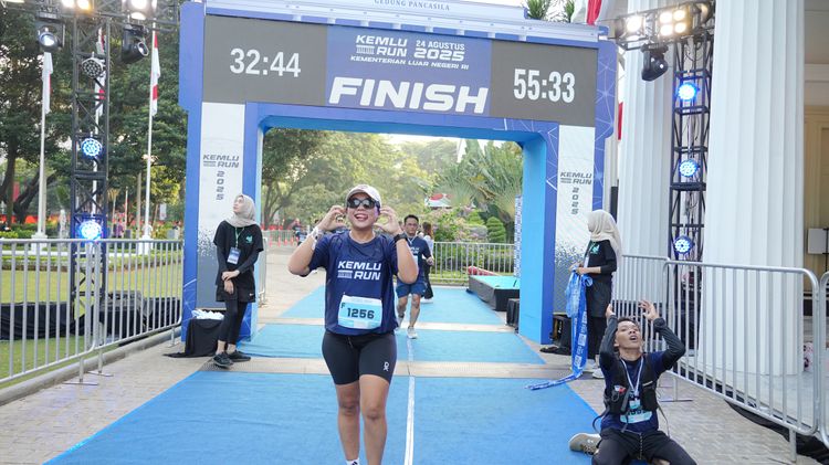 Race photo from KEMLU RUN 2025