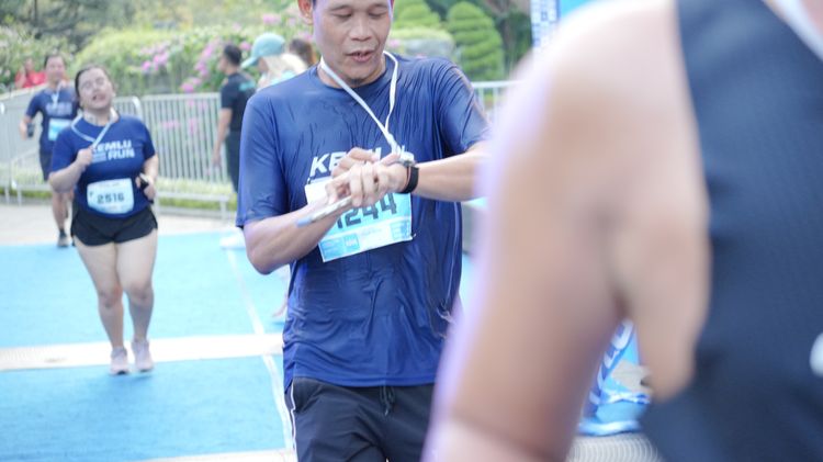 Race photo from KEMLU RUN 2025