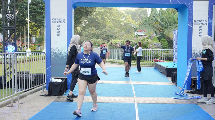 Race photo from KEMLU RUN 2025