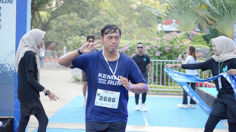 Race photo from KEMLU RUN 2025
