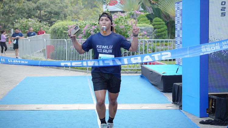 Race photo from KEMLU RUN 2025