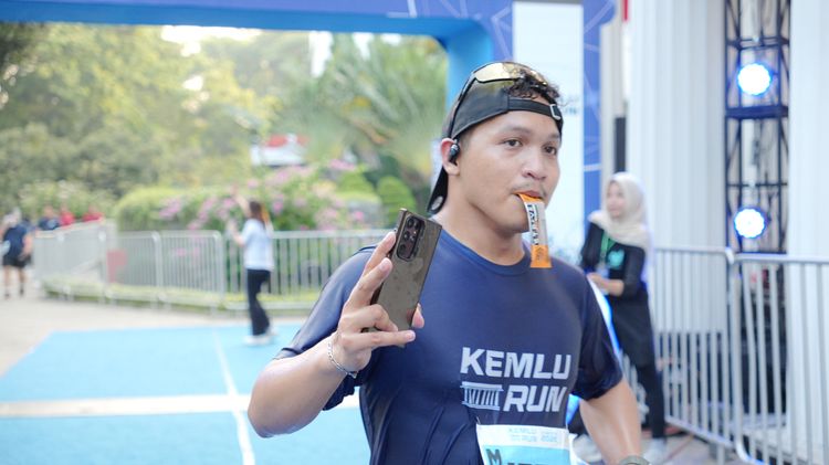 Race photo from KEMLU RUN 2025