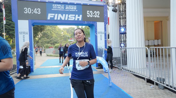 Race photo from KEMLU RUN 2025