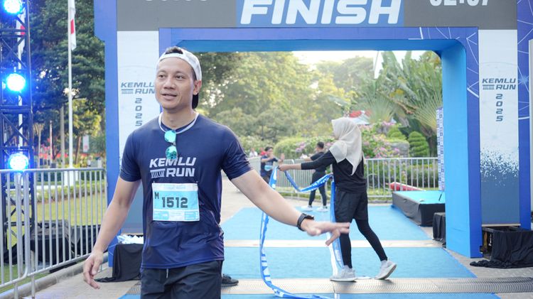 Race photo from KEMLU RUN 2025
