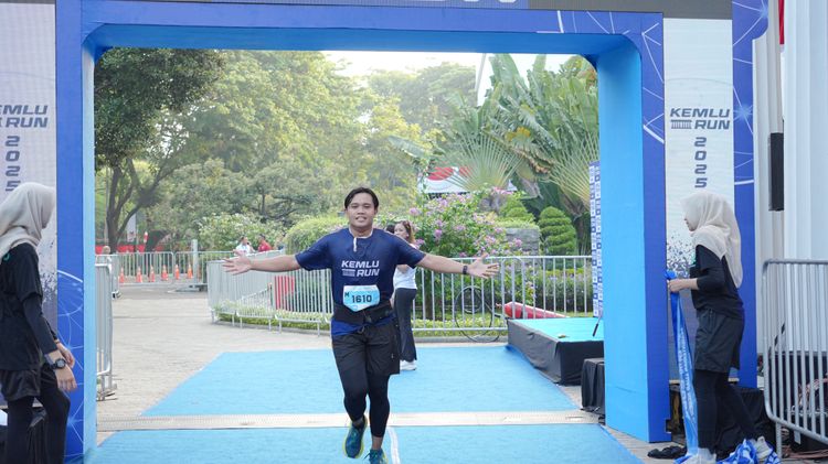Race photo from KEMLU RUN 2025