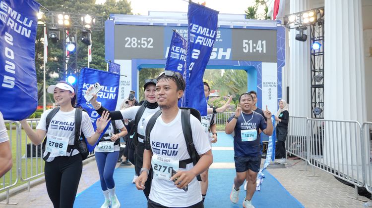 Race photo from KEMLU RUN 2025