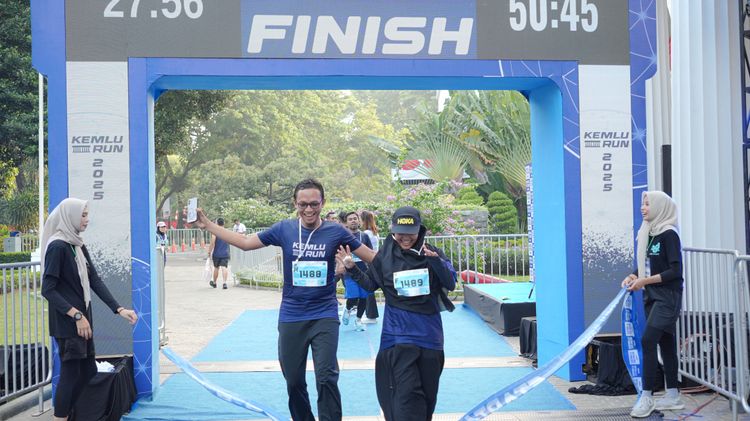 Race photo from KEMLU RUN 2025