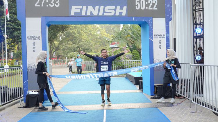 Race photo from KEMLU RUN 2025